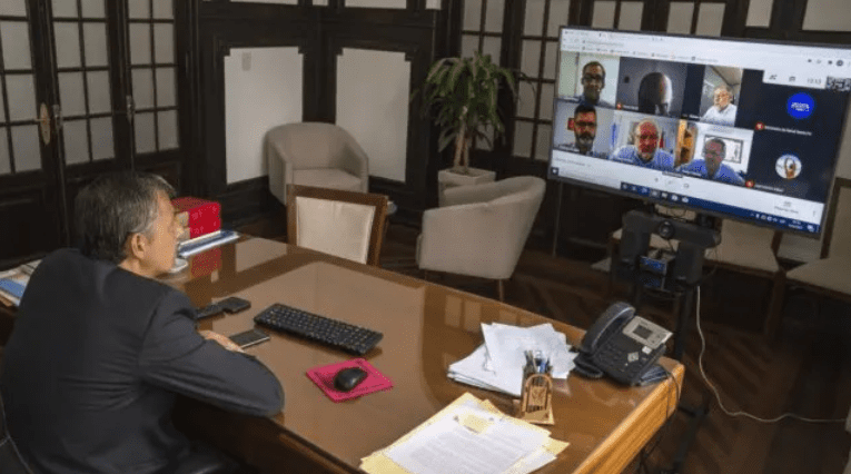 clases y exámenes presenciales