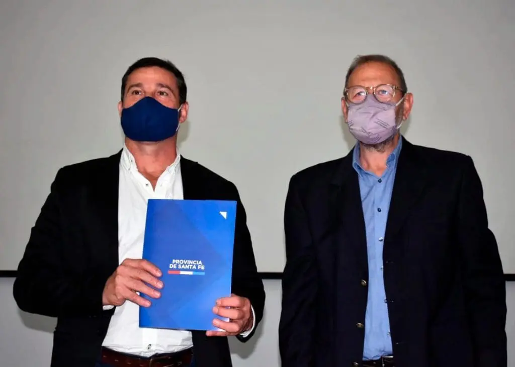 El intendente de Rufino Natalio Lattanzi junto al ministro de Gestión Pública, Marcos Corach.