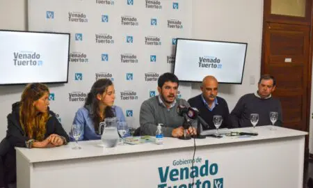 "Reciclar Venado": El intendente Chiarella firmó un convenio para la recolección de aceite usado domiciliario