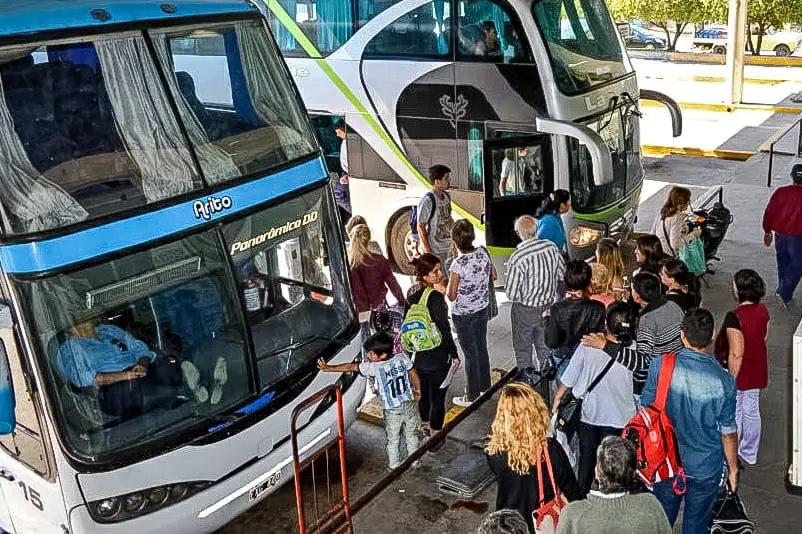 En busca de un nuevo servicio de pasajeros por Ruta 14 hacia Diego de Alvear En busca de un nuevo servicio de pasajeros por Ruta 14 hacia Diego de Alvear