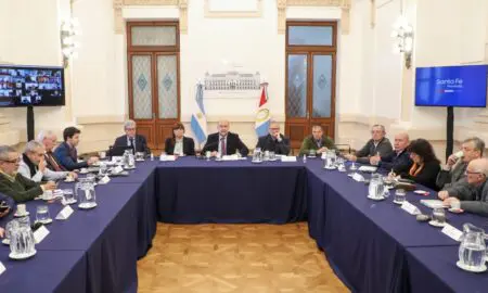 Perotti presidió el Consejo Económico Social, en el que detalló el acuerdo con la Nación por la deuda con la provincia