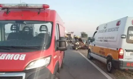 Santa Isabel: Choque frontal entre dos vehículos en Ruta 94