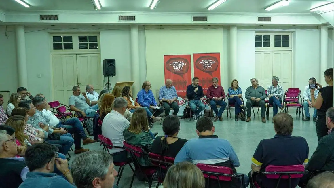 El socialismo insiste en que se paguen en efectivo los bonos por coparticipación