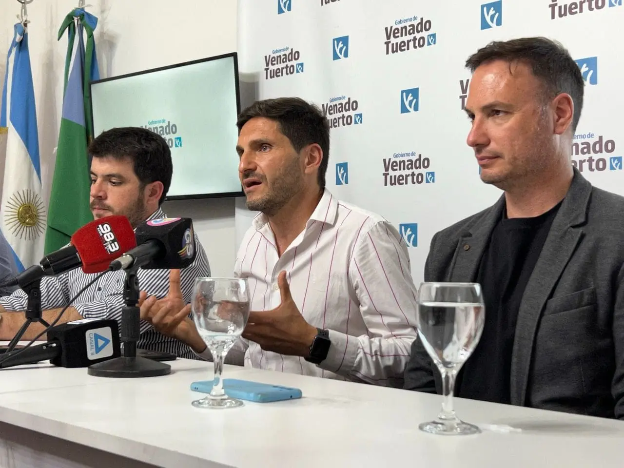 Maxi Pullaro: "La Autopista 33 es otra mentira más del kirchnerismo"