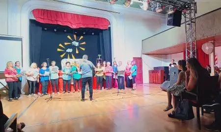 Santa Isabel: Georgina Orciani respalda el taller de coro Voces de mi Pueblo