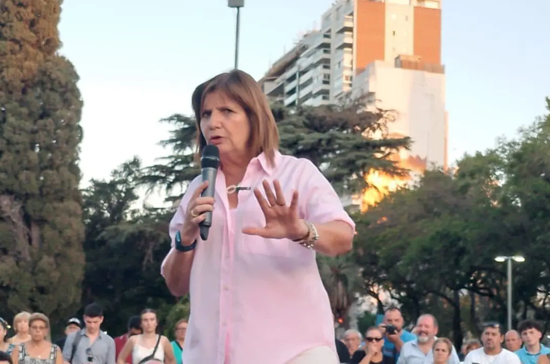 Rosario: Patricia Bullrich se presentó con un plan de 5 mil federales para la ciudad