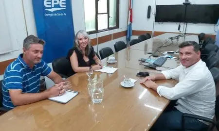 Rufino: Analizan repotenciar el servicio eléctrico para el sector industrial