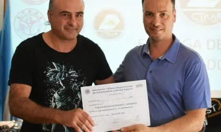 Enrico promueve otro curso sobre mecánica de motos para toda la región