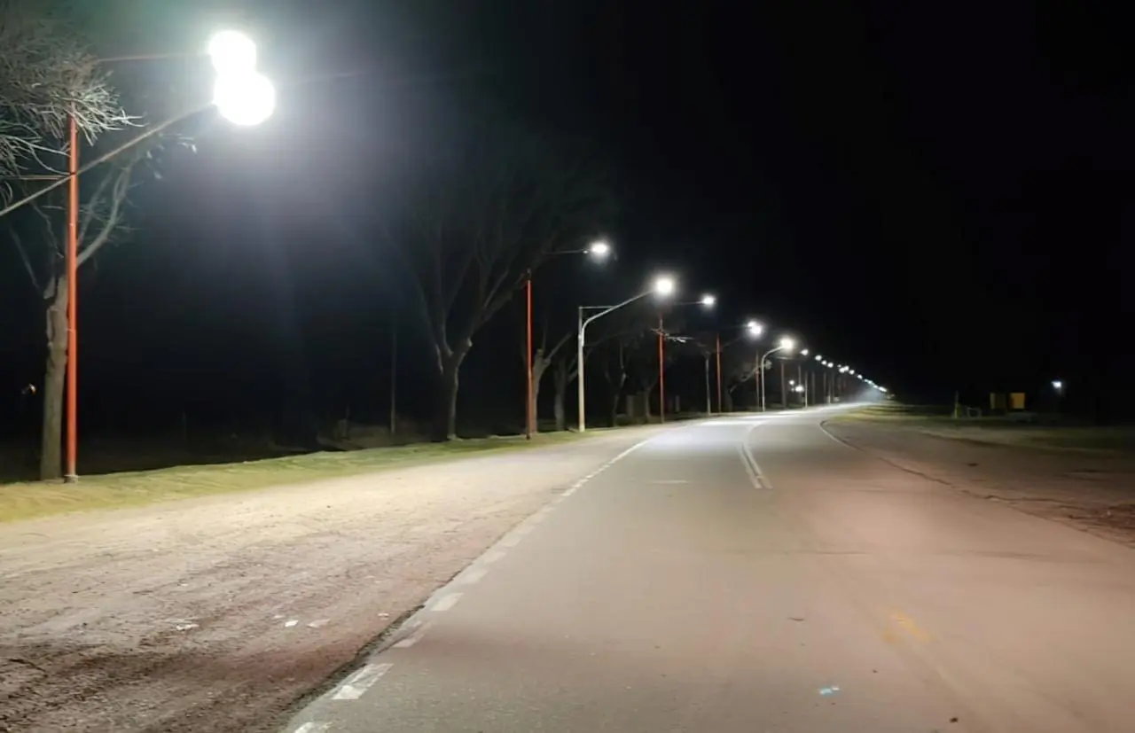 Enrico anunció ampliación de la iluminación del acceso a Sancti Spíritu