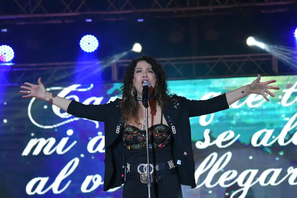 Villa Cañás: Patricia Sosa brilló en una noche mágica