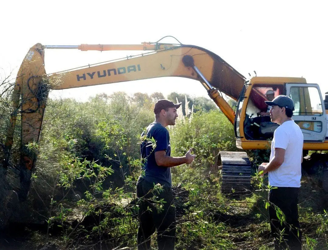 Santa Isabel: Gestiones ante la Secretaría de Recursos Hídricos Provincial para limpieza de canales