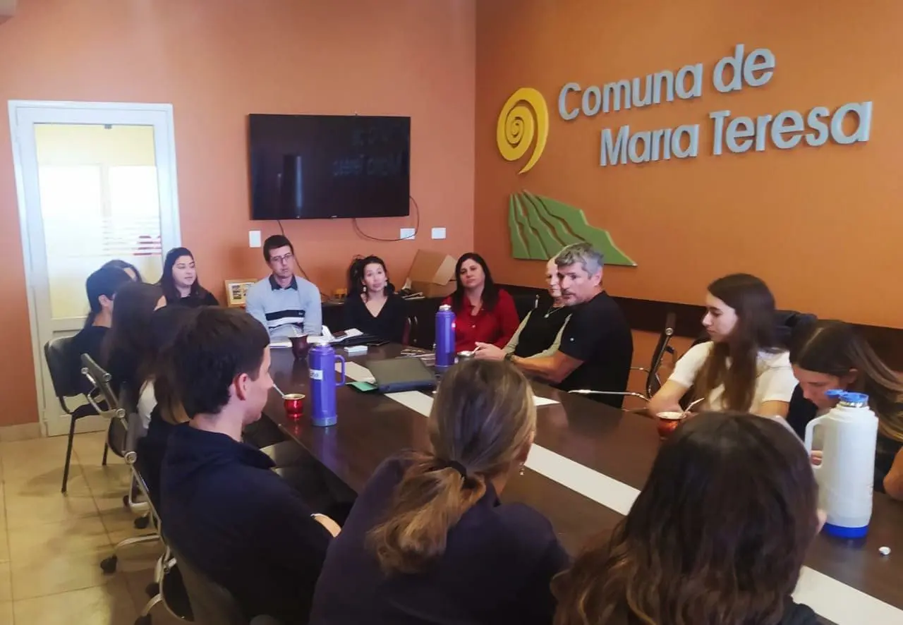 María Teresa: La Comuna se reunió con el Centro de Estudiantes Secundarios