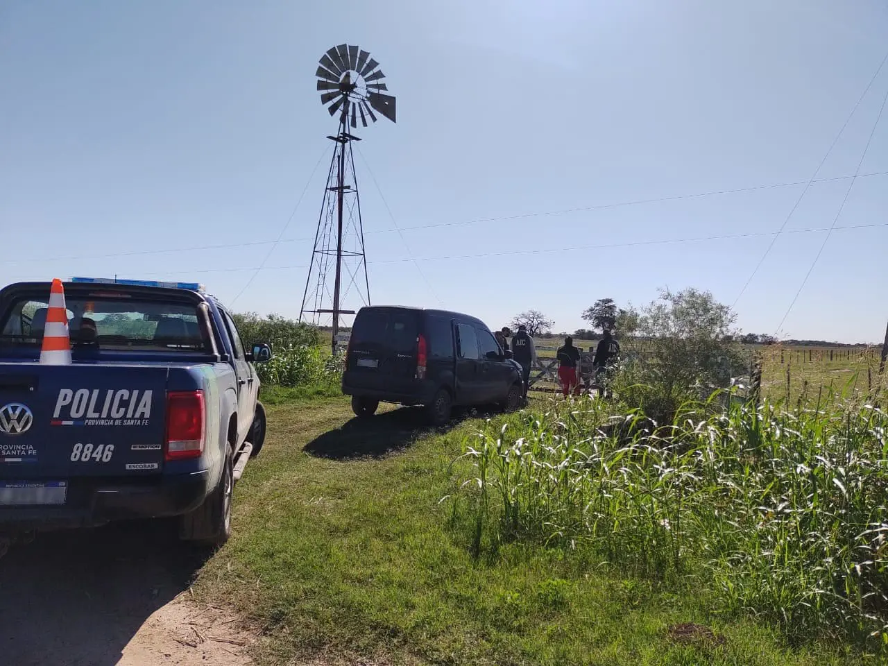 Villa Cañás: Robaron en un campo una camioneta y maquinarias