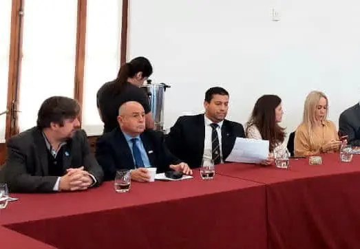 Maxi Pullaro le envió a Perotti propuestas sobre Justicia y Seguridad Maxi Pullaro le envió a Perotti propuestas sobre Justicia y Seguridad