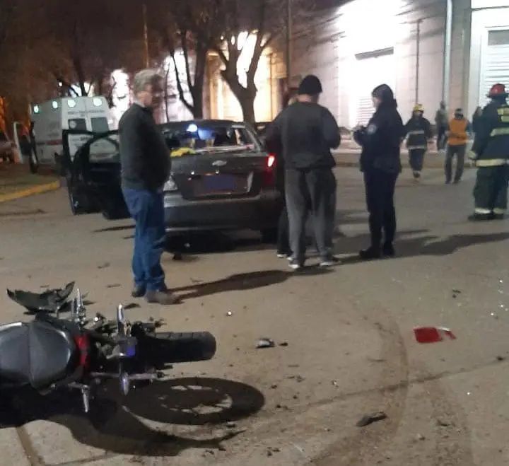 Villa Cañás: Accidente de tránsito en Avenida 51 y Calle 48 Villa Cañás: Accidente de tránsito en Avenida 51 y Calle 48