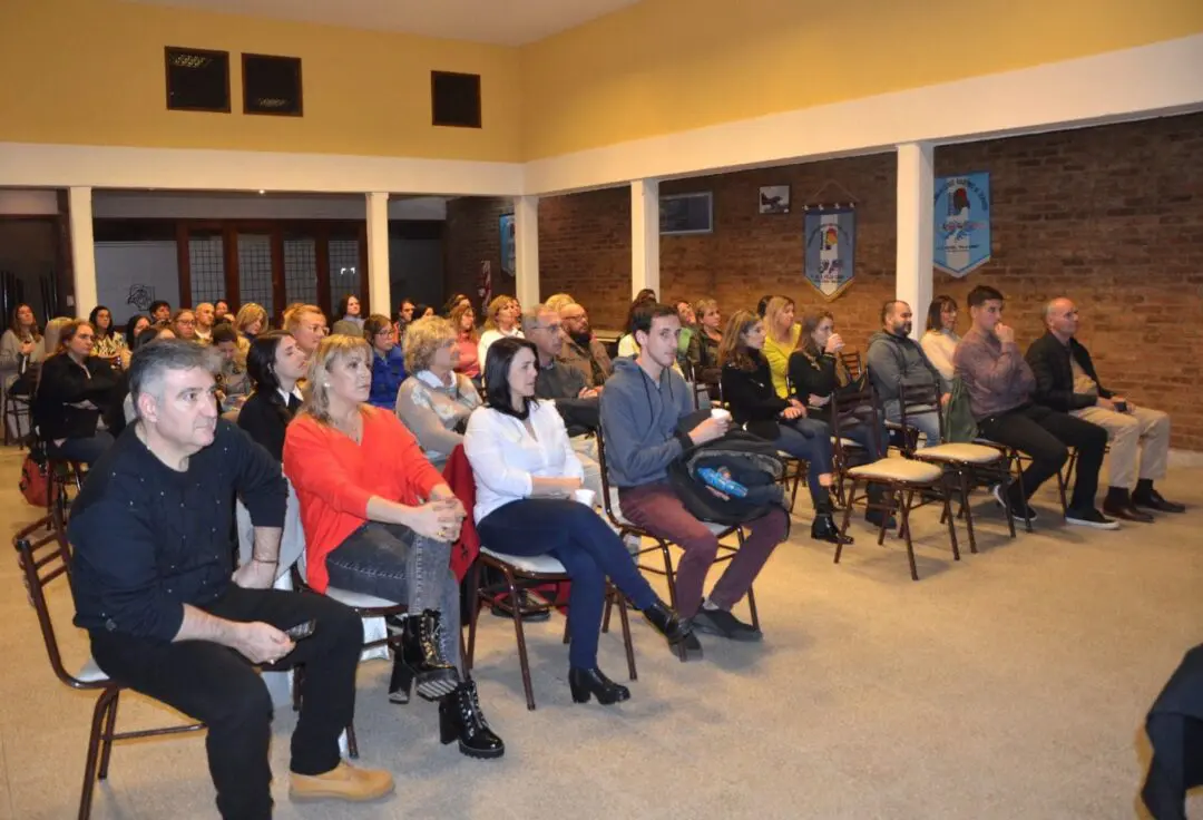 Villa Cañás: Charla abierta sobre abuso infantil Villa Cañás: Charla abierta sobre abuso infantil