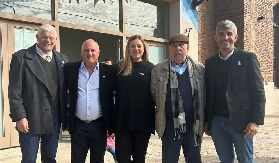 Santa Isabel Puede: Fuerte apoyo a la lista de Jorge Raverta Santa Isabel Puede: Fuerte apoyo a la lista de Jorge Raverta