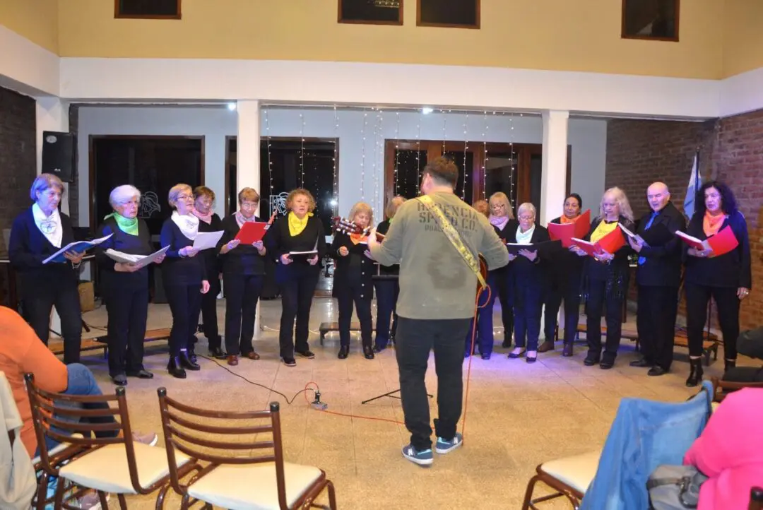 Villa Cañás: Encuentro de coros y peña abierta Villa Cañás: Encuentro de coros y peña abierta