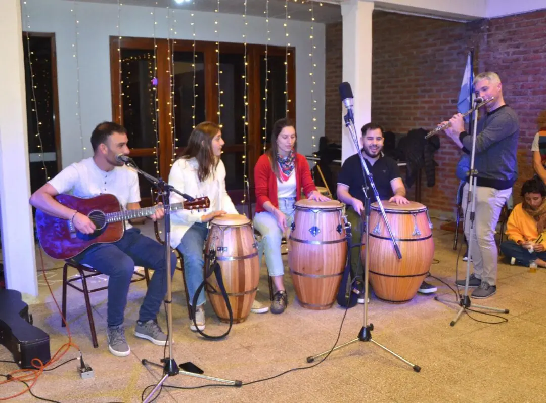 Villa Cañás: Encuentro de coros y peña abierta Villa Cañás: Encuentro de coros y peña abierta