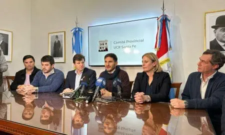 Pullaro se reunió con intendentes y jefes comunales para fijar una agenda de trabajo