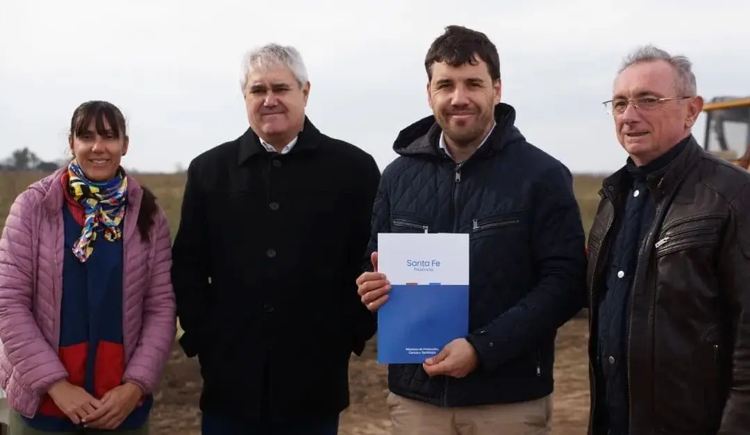 Santa Isabel: Con una inversión de 73 millones mejoraran más de 8 km de caminos rurales Santa Isabel: Con una inversión de 73 millones mejoraran más de 8 km de caminos rurales