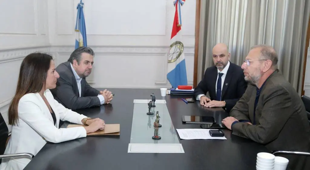 La transición en Seguridad comenzó con pedidos puntuales sobre la mesa