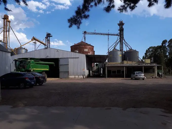 Villa Cañás: Allanamiento en acopiadora por la compra de cereal robado, hay detenidos e imputados Villa Cañás: Allanamiento en acopiadora por la compra de cereal robado, hay detenidos e imputados