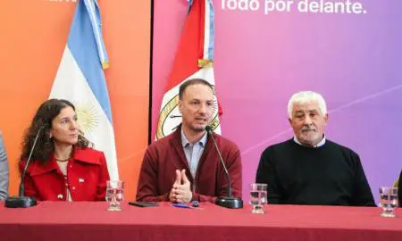 Ocho ofertas para terminar el gimnasio de la escuela primaria de Carreras