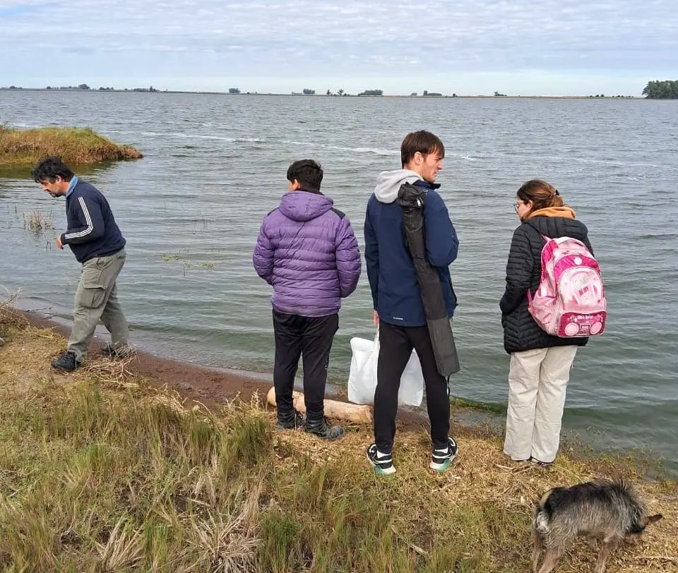 Villa Cañás: Experiencias de campo arqueológicas y paleontológicas en el Balneario Villa Cañás: Experiencias de campo arqueológicas y paleontológicas en el Balneario