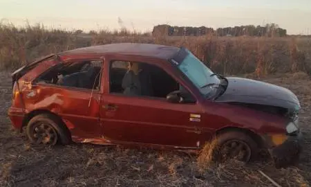 Melincué: Vuelco en Ruta Provincial 90