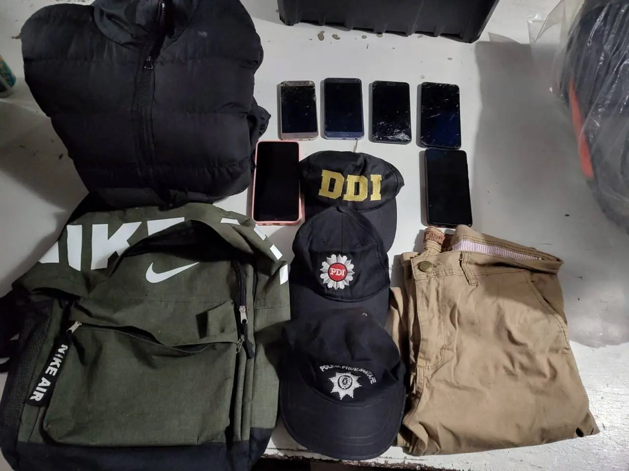 Wheelwright: Dos sujetos detenidos por robo calificado Wheelwright: Dos sujetos detenidos por robo calificado