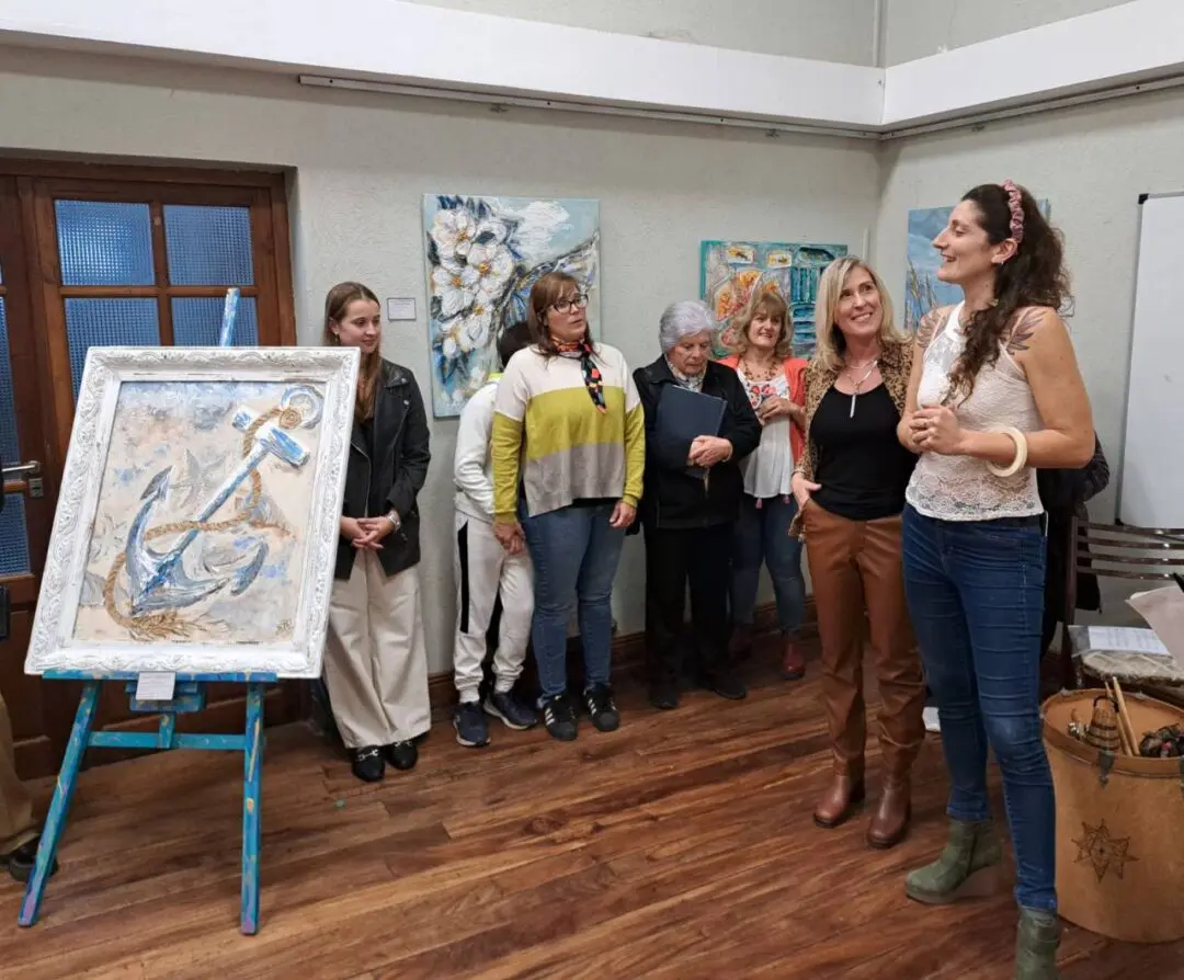 Villa Cañás: Muestra de Arte por el Día de los Océanos Villa Cañás: Muestra de Arte por el Día de los Océanos