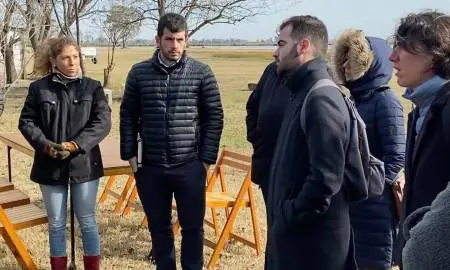 Galnares y Chiarella recibieron a la Agencia Francesa por el financiamiento para la Laguna El Hinojo