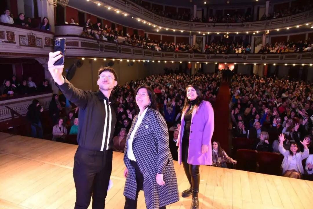 Comunidades de Aprendizaje: Se presentó en Rosario una innovadora propuesta educativa Comunidades de Aprendizaje: Se presentó en Rosario una innovadora propuesta educativa