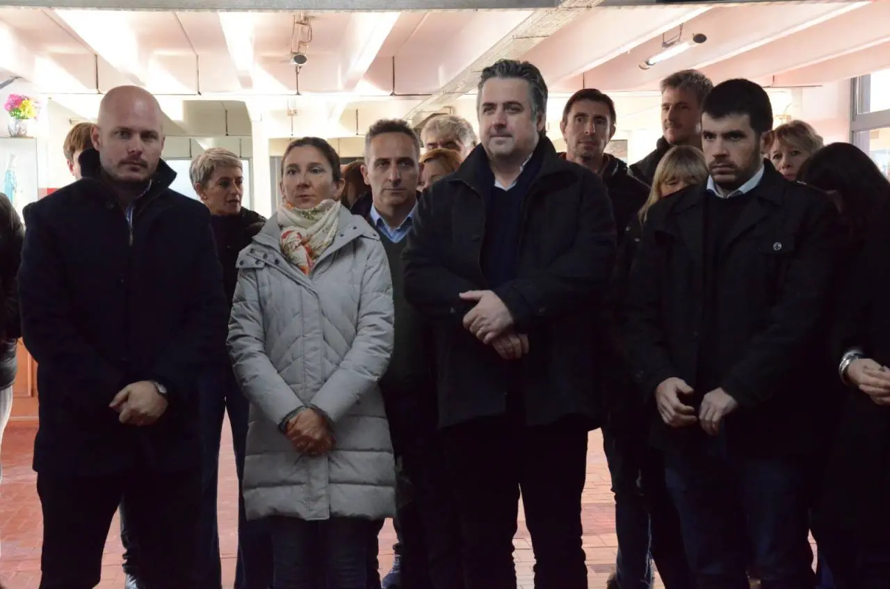 Venado Tuerto: Con la presencia del Ministro Cococcioni se inauguró un Centro de Denuncias en la Terminal de Ómnibus Venado Tuerto: Con la presencia del Ministro Cococcioni se inauguró un Centro de Denuncias en la Terminal de Ómnibus