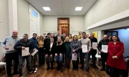 Firma de convenios en Villa Cañás para recreación de adultos mayores