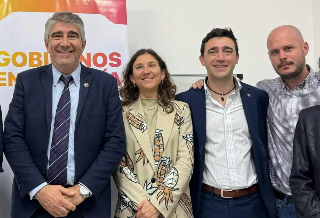 Di Gregorio: Desde ahora más comunas de la región podrán certificar firmas gratuitamente