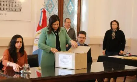 Provincia compra uniformes completos para los más de 29 mil efectivos de las fuerzas de seguridad