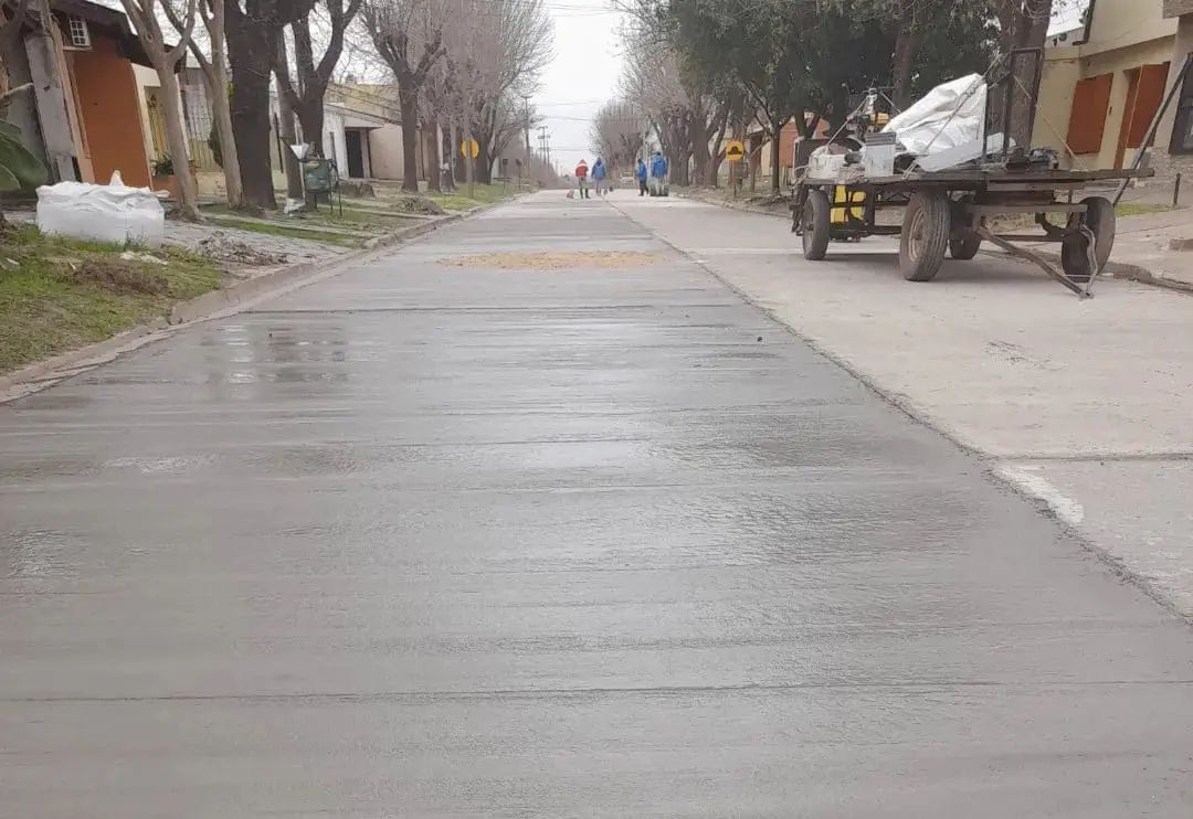 Wheelwright: Provincia y Comuna realizaron pavimento en calle J. B. Justo
