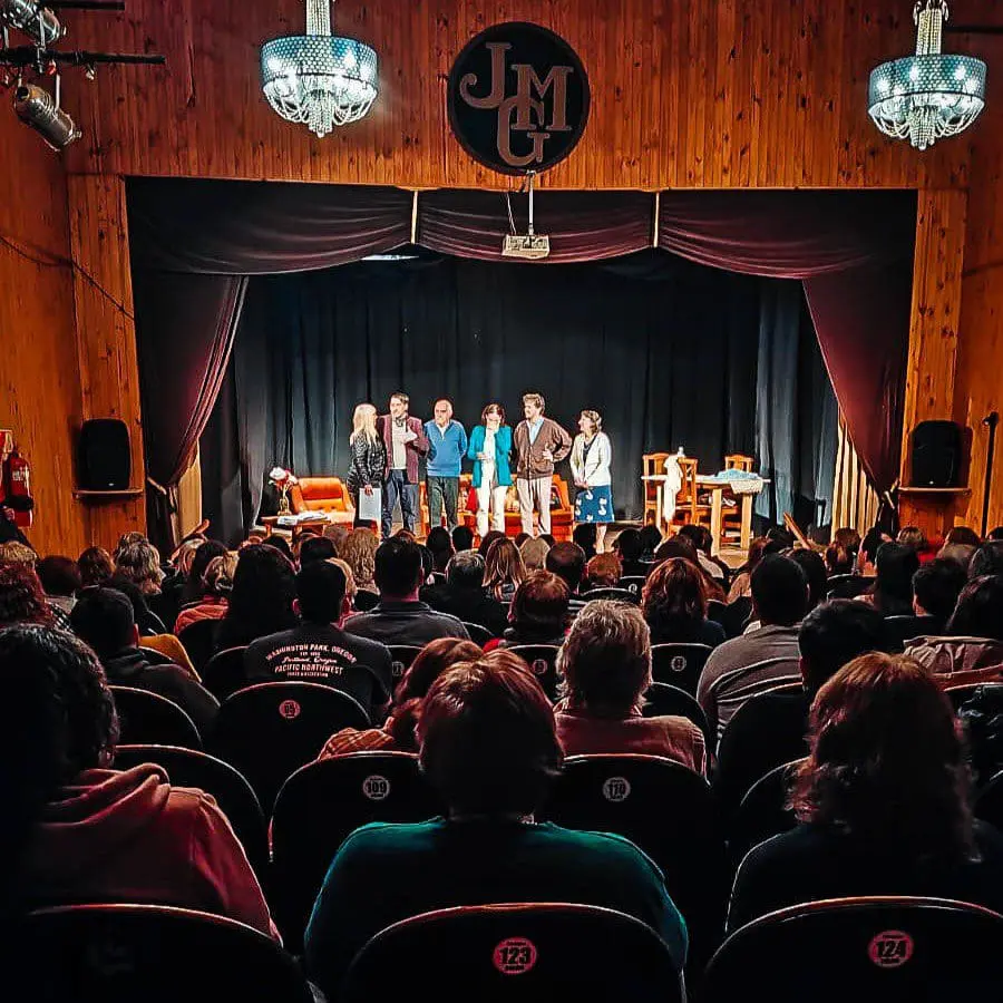 Teodelina levantó el telón del 32° Encuentro de Teatro José Luis Maronna