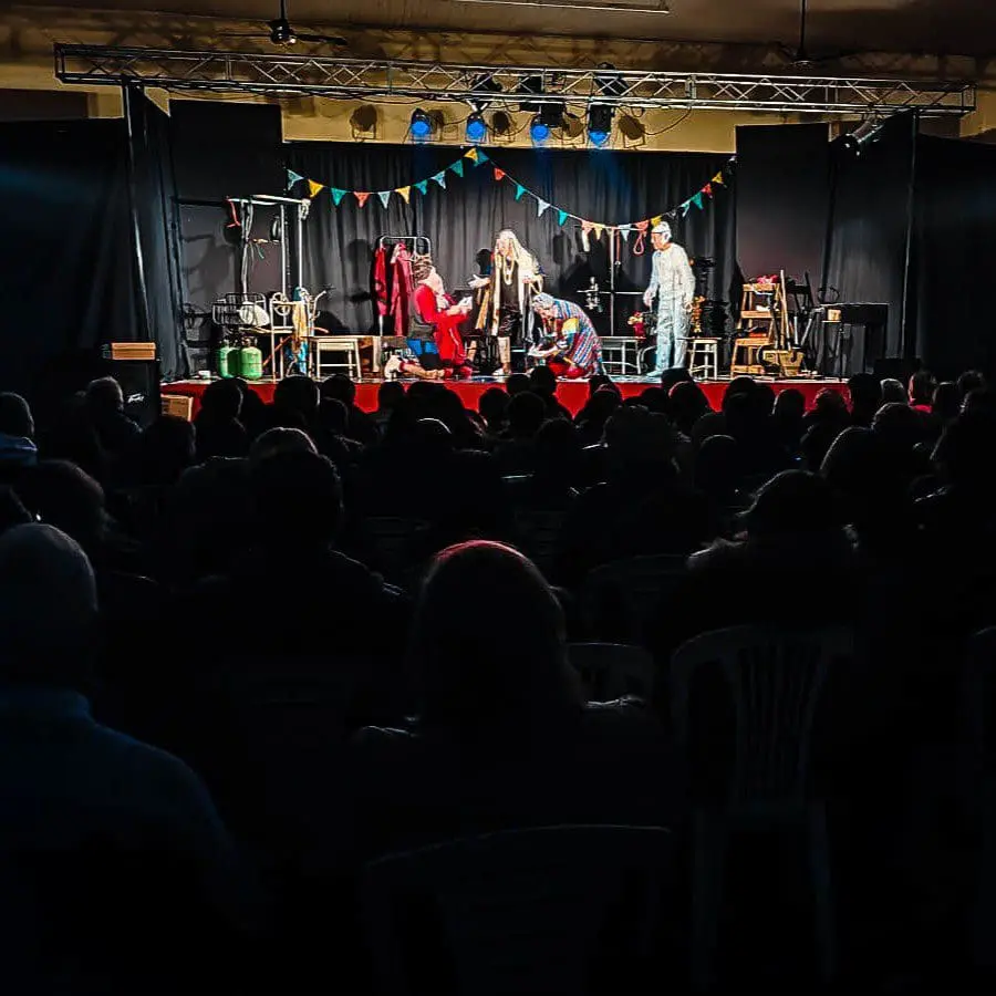 Teodelina levantó el telón del 32° Encuentro de Teatro José Luis Maronna