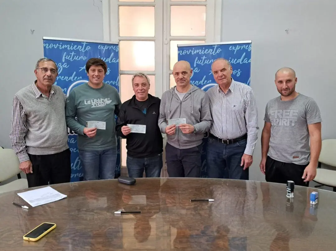 Villa Cañás: Segunda entrega del FAD a los clubes cañaseños Villa Cañás: Segunda entrega del FAD a los clubes cañaseños