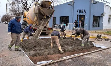 Villa Cañás: El municipio puso en marcha obras de bacheos