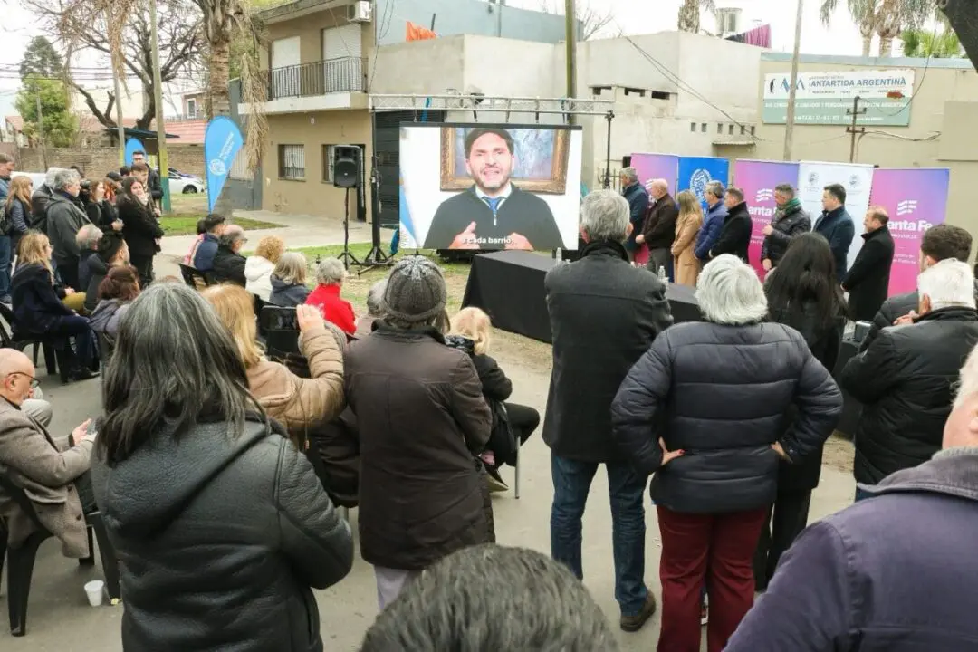 Acuerdo Rosario: Provincia y Municipalidad licitaron las obras de pavimento definitivo en el barrio Antártida Argentina
