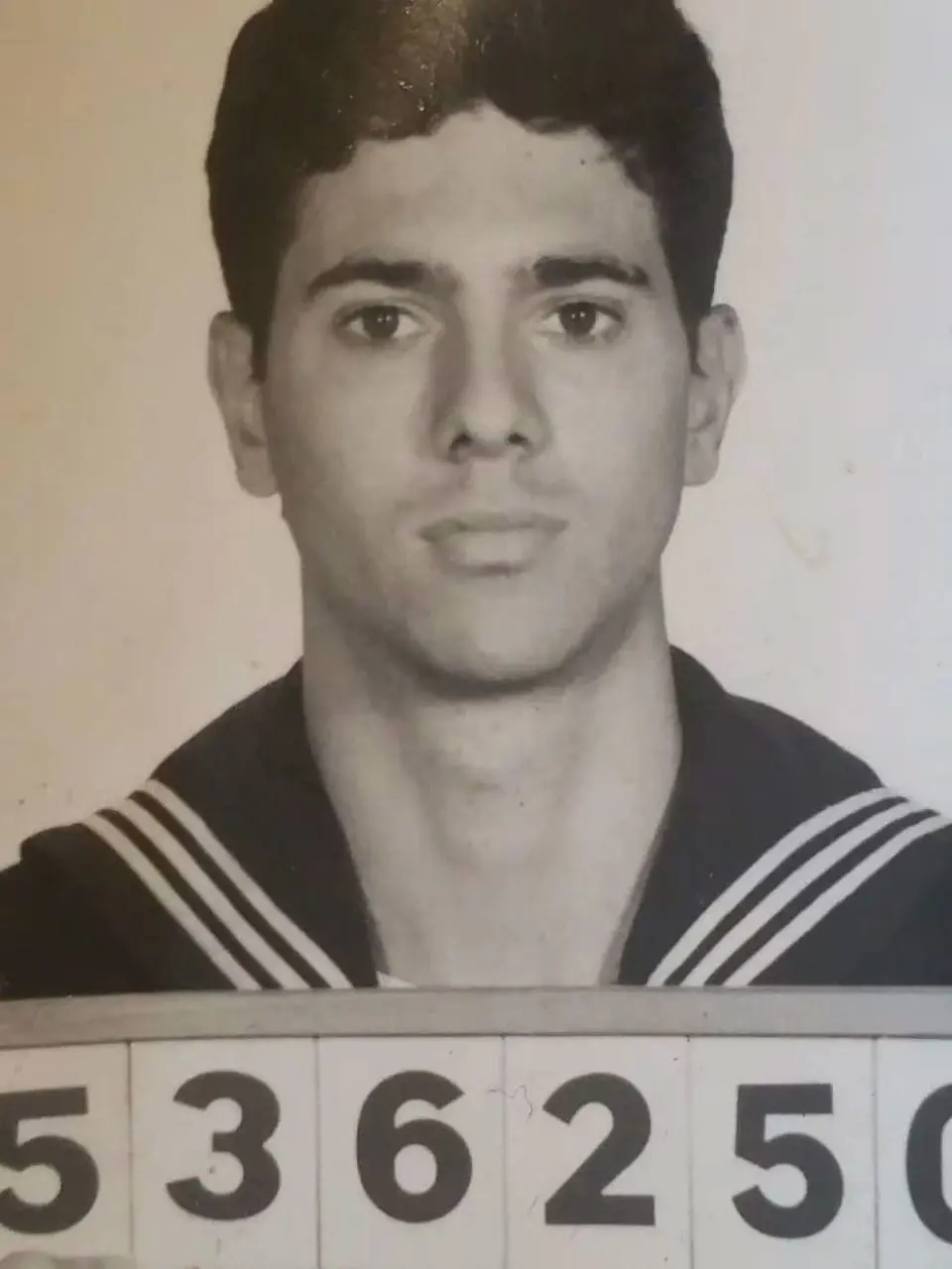 La sorpresa de Milei para su amigo veterano de Malvinas: el recuerdo del compañero caído y la increíble visita a Darwin La sorpresa de Milei para su amigo veterano de Malvinas: el recuerdo del compañero caído y la increíble visita a Darwin