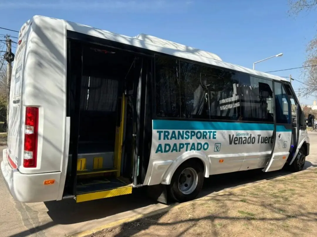 Venado Tuerto: Con recursos propios el municipio sumó un minibus para el traslado de personas con discapacidad