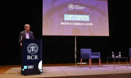 Caputo disertó ante mil empresarios en la Bolsa de Comercio de Rosario