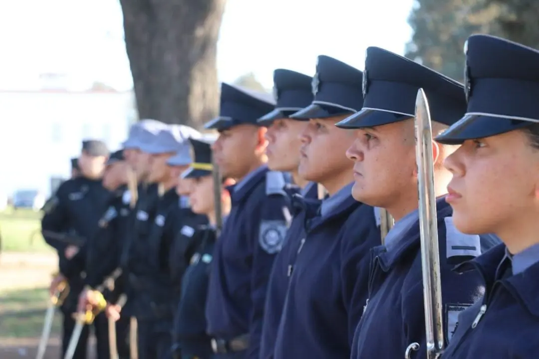 El Gobierno ofrece un nuevo sistema de becas para los aspirantes a la Policía provincial El Gobierno ofrece un nuevo sistema de becas para los aspirantes a la Policía provincial