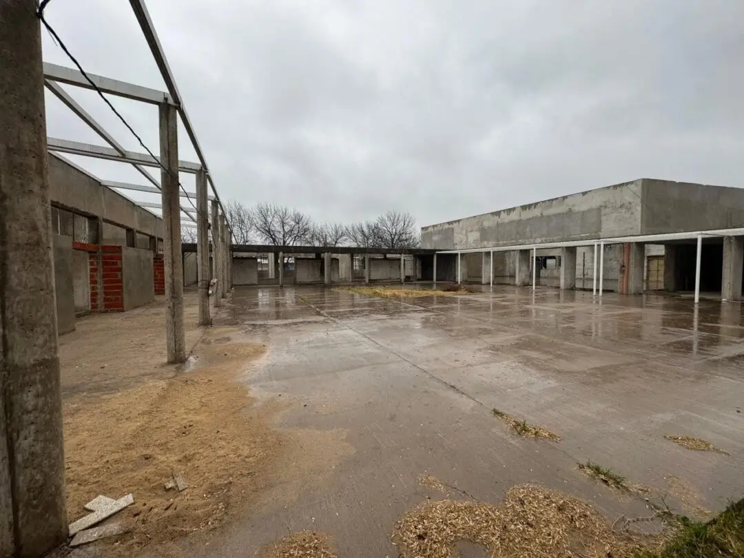 Escuela 238 de Venado Tuerto: Di Gregorio confirmó que provincia continuará la obra abandonada por Nación
