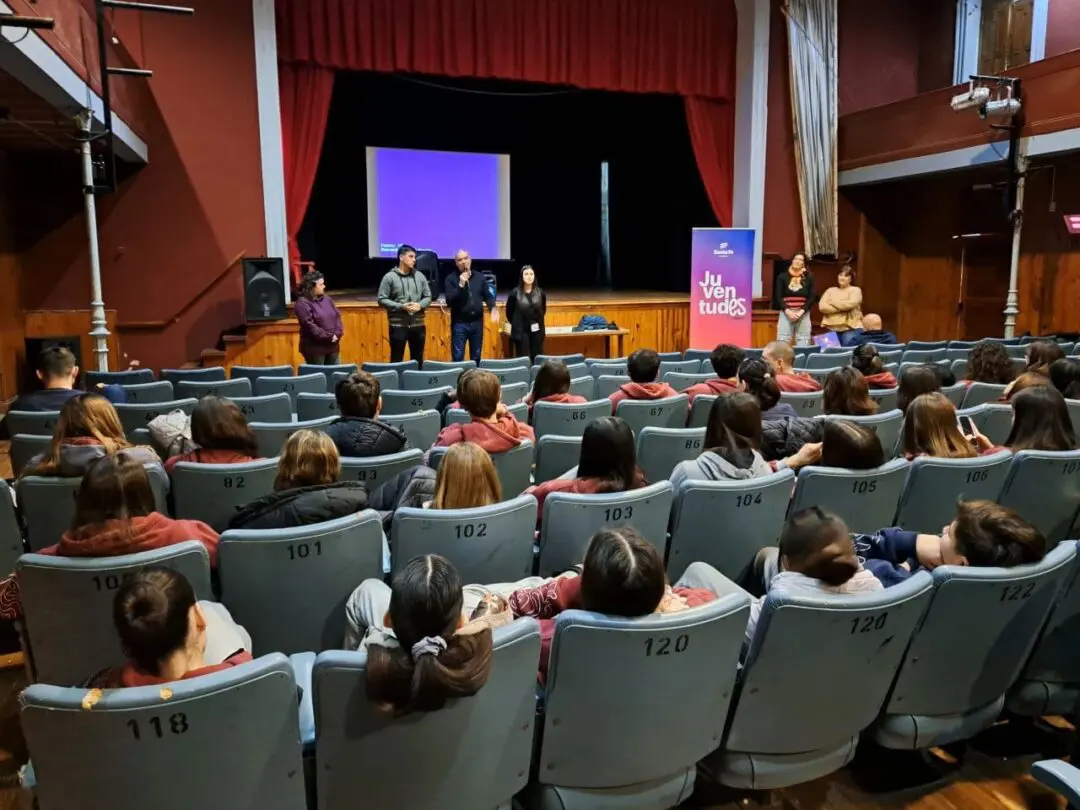 Villa Cañás: Jornada abierta sobre educación y carreras universitarias Villa Cañás: Jornada abierta sobre educación y carreras universitarias